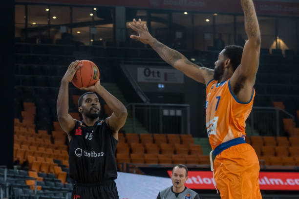 场上意识而 场上意识而