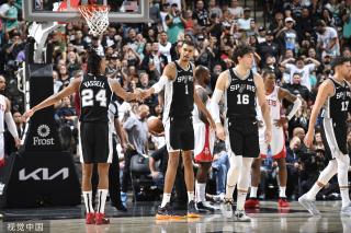 场比赛中 场比赛中