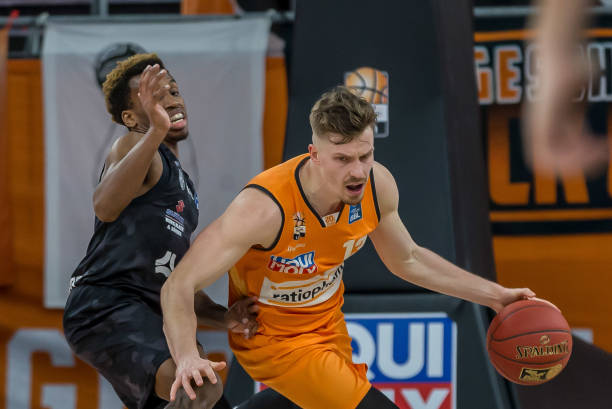 支西班牙豪 支西班牙豪