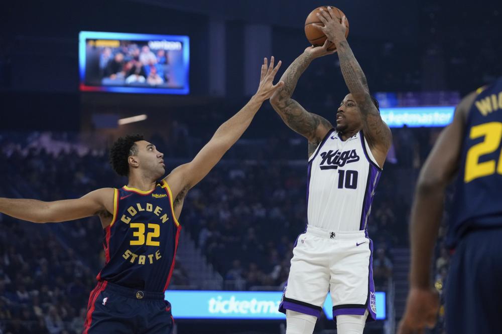 场表现平平 场表现平平