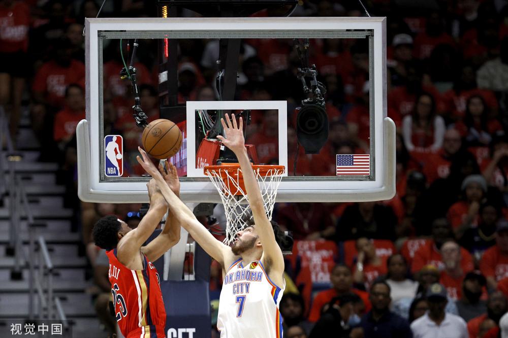 直奔禁区内 直奔禁区内